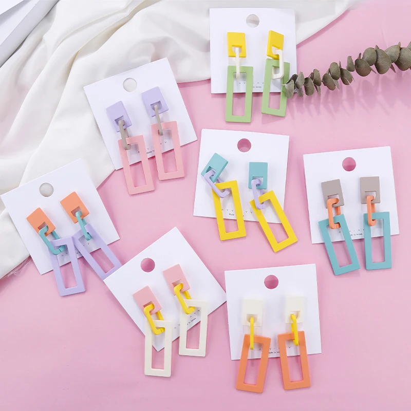 AENSOA Fashion Women Long Acrylic Drop Earrings For Women Candy Color Resin Geometric Earrings Multi Layer Statement Jewelry
AENSOA Fashion Women Long Acrylic Drop Earrings For Women Candy Color Resin Geometric Earrings Multi Layer Statement Jewelry