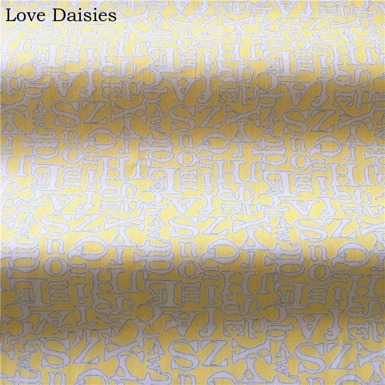 100% Cotton YELLOW English Letters Geometric Twill Fabrics for DIY Bedding Apparel Dress Home Decoration Handcraft Tissue
100% Cotton YELLOW English Letters Geometric Twill Fabrics for DIY Bedding Apparel Dress Home Decoration Handcraft Tissue