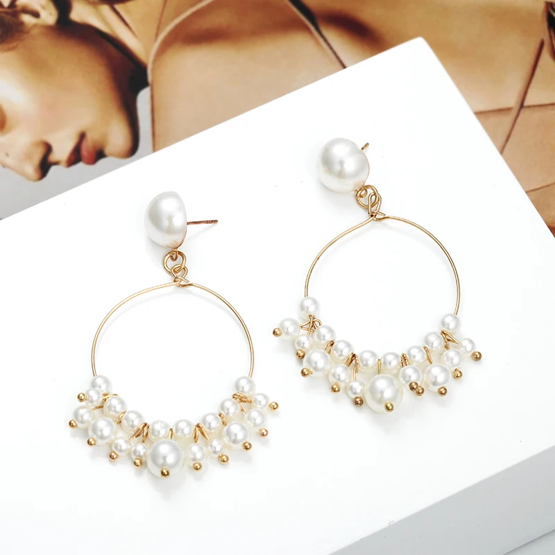 New Fashion Earrings 2019 Big Gold Color Drop Earrings Ring White Bead Earrings Gifts for friends Beautiful Jewellery
New Fashion Earrings 2019 Big Gold Color Drop Earrings Ring White Bead Earrings Gifts for friends Beautiful Jewellery