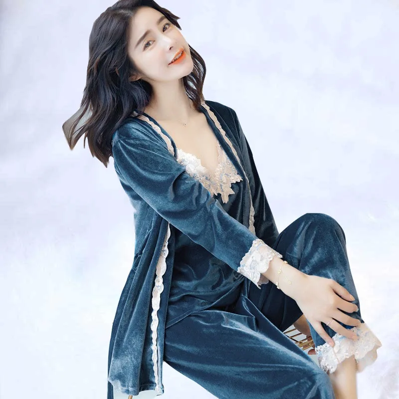 Autumn Winter Warm Pajamas Set Women Sleep Set Deep Gold Velvet Sexy Home wear Women Pajama Sets Long Pant Set Robe sleepwear
Autumn Winter Warm Pajamas Set Women Sleep Set Deep Gold Velvet Sexy Home wear Women Pajama Sets Long Pant Set Robe sleepwear