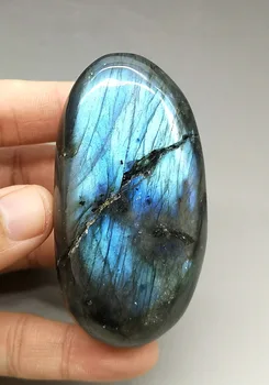 118g Natural mineral specimen Flashy Labradorite Pebble Palm Stone Healing crystal from China
118g Natural mineral specimen Flashy Labradorite Pebble Palm Stone Healing crystal from China