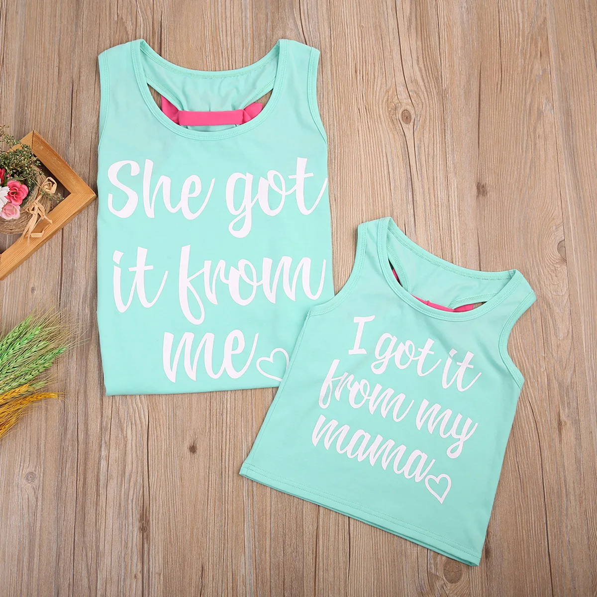 New Arrival Mother Daughter Matching Outfit Summer Tank Tops Vests Green Bowtie Mom Girl Sleeveless Tanks Dropshipping
New Arrival Mother Daughter Matching Outfit Summer Tank Tops Vests Green Bowtie Mom Girl Sleeveless Tanks Dropshipping