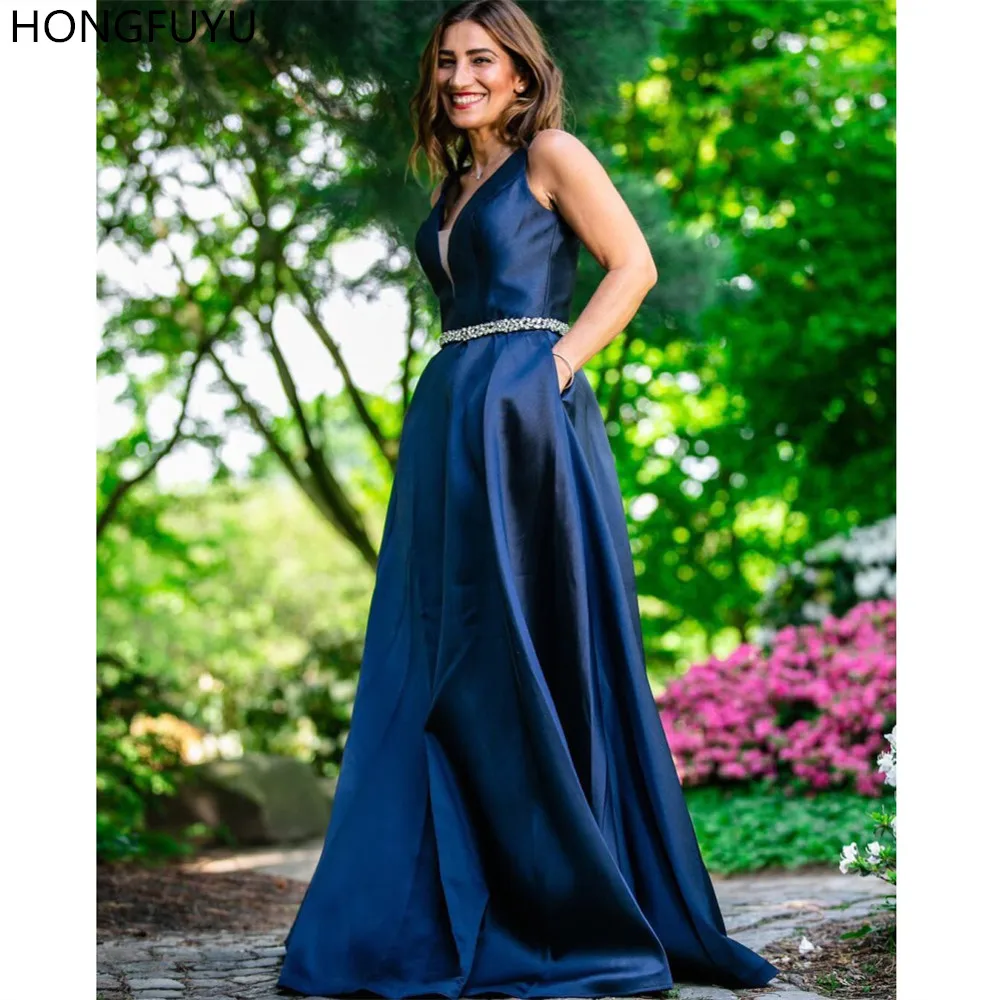 HONGFUYU Navy Blue Satin Evening Dresses with Sashes Pockets A-line V Neck Party Gowns Long vestidos de fiesta Formal Prom Gowns
HONGFUYU Navy Blue Satin Evening Dresses with Sashes Pockets A-line V Neck Party Gowns Long vestidos de fiesta Formal Prom Gowns