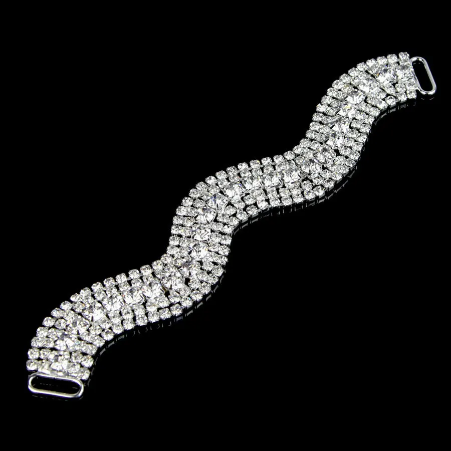 1 Pc 16.1*3cm Bikini Connector Crystal Rhinestone Buckle Rhinestone Buckle Embelishment B01730Y
1 Pc 16.1*3cm Bikini Connector Crystal Rhinestone Buckle Rhinestone Buckle Embelishment B01730Y