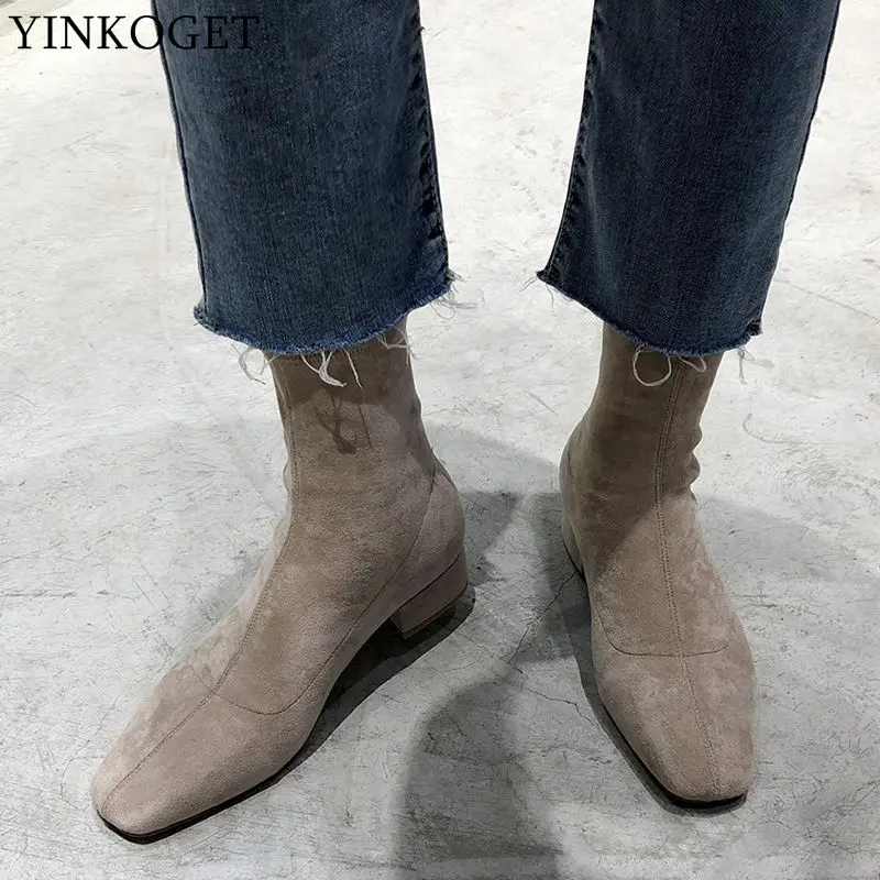 YINKOGET/модные брендовые женские ботинки из флока на среднем каблуке удобные