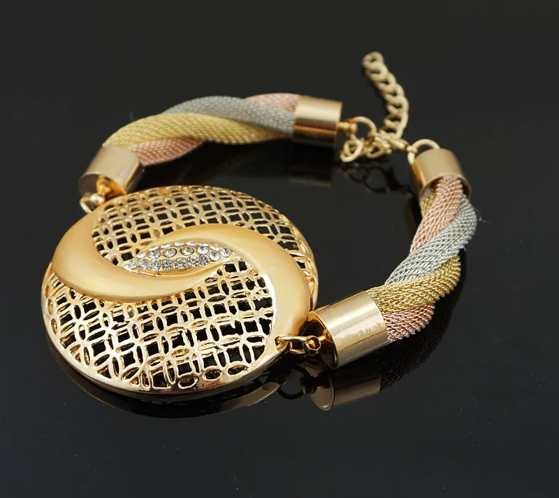 Fashion Jewelry Set Dubai Gold Color Nigerian Wedding African Round Pendant Necklace Jewellery Set Party Gift 3 Mallzona Fashion Jewelry Set Dubai Gold Color Nigerian Wedding African Round Pendant Necklace Jewellery Set Party Gift Mallzona