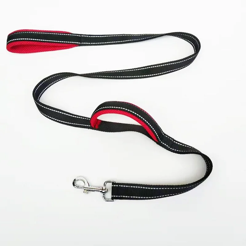 2 Handles Dog Leash mesh handle Large Dog Leash Nylon Reflective big dog Leads Double Handle pet Leash walking Traction rope
2 Handles Dog Leash mesh handle Large Dog Leash Nylon Reflective big dog Leads Double Handle pet Leash walking Traction rope