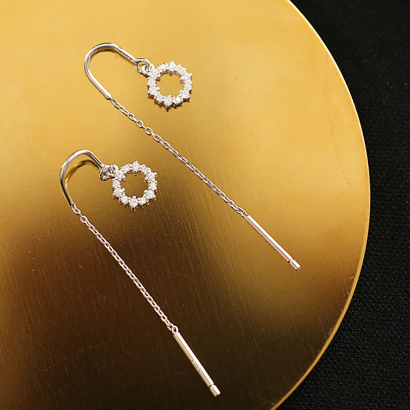Luxury Style Silver Round CZ Zirconia Dangle Earrings 925 Hollow Geometric Circle Long Tassels Earrings For Women Girl
Luxury Style Silver Round CZ Zirconia Dangle Earrings 925 Hollow Geometric Circle Long Tassels Earrings For Women Girl