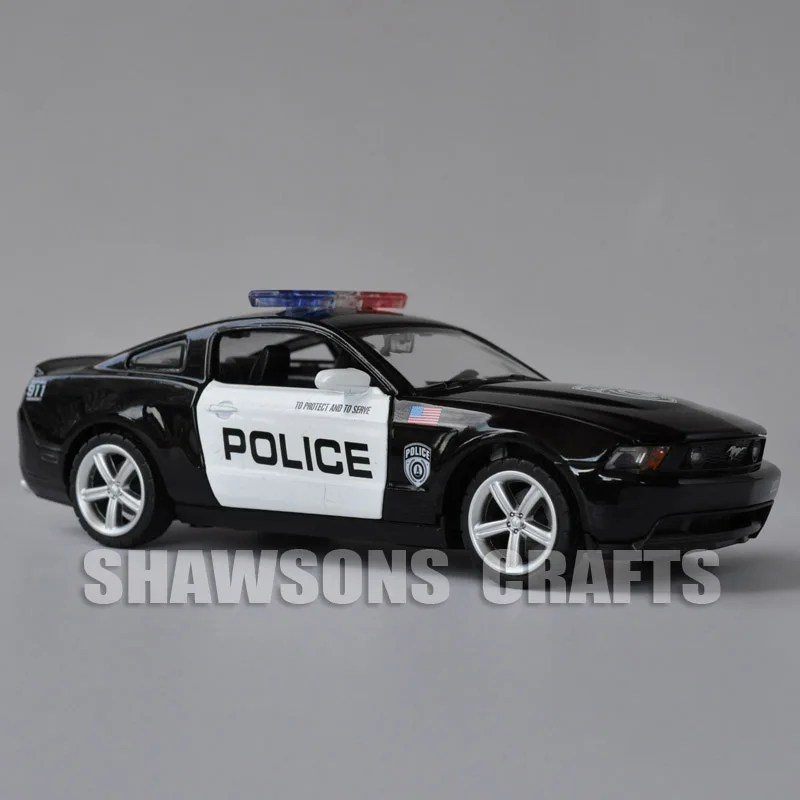 1:32 Diecast Car Model Toys Mustang GT Police Patrol Wagon Pull Back Sound & Light
1:32 Diecast Car Model Toys Mustang GT Police Patrol Wagon Pull Back Sound & Light