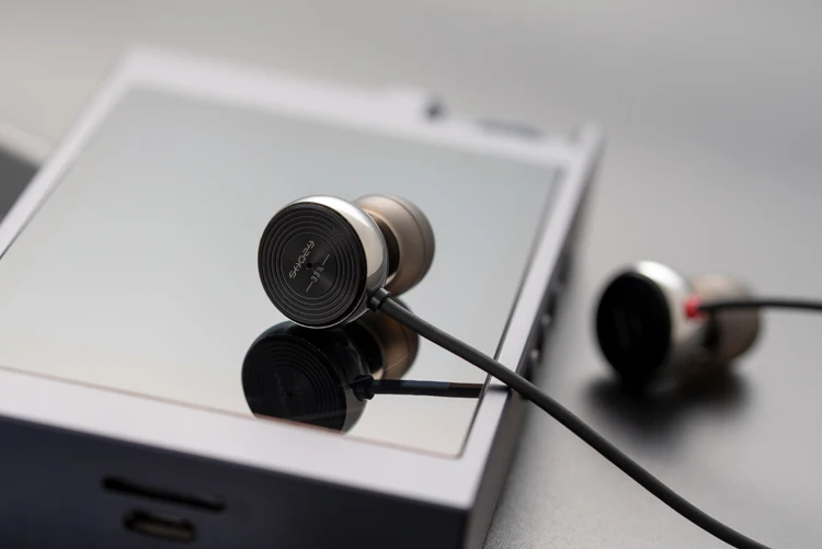 SHOZY V33 V33 Pro Single Dynamic Driver In-Ear Earphone 3.5mm Wired Metal Earphones
SHOZY V33 V33 Pro Single Dynamic Driver In-Ear Earphone 3.5mm Wired Metal Earphones