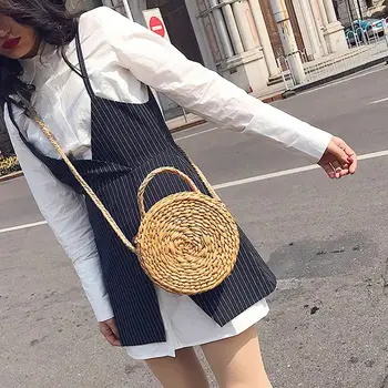 Creative Straw Weave Round Messenger Bag Women Casual Summer Beach Shoulder Crossbody Bag Tote Famous Designer Handbag
Creative Straw Weave Round Messenger Bag Women Casual Summer Beach Shoulder Crossbody Bag Tote Famous Designer Handbag