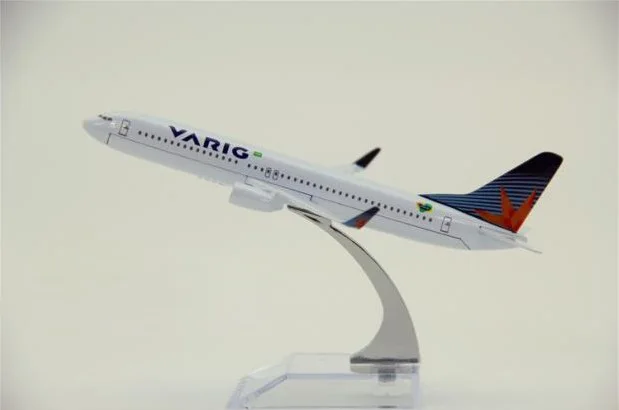 Модель самолета 1:400, модель самолета Боинг 737-800, авиакомпании бразильские вариг, металлическая модель самолета, модель самолета для детей, игрушки, Рождественский подарок
Модель самолета 1:400, модель самолета Боинг 737-800, авиакомпании бразильские вариг, металлическая модель самолета, модель самолета для детей, игрушки, Рождественский подарок