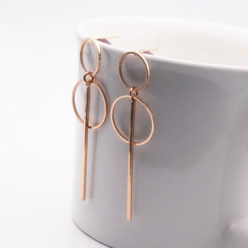 2019 New Fashion Earrings Bijoux Punk Simple Long Section Tassel Pendant Size Circle Earrings For Ladies Gifts Wholesale
2019 New Fashion Earrings Bijoux Punk Simple Long Section Tassel Pendant Size Circle Earrings For Ladies Gifts Wholesale