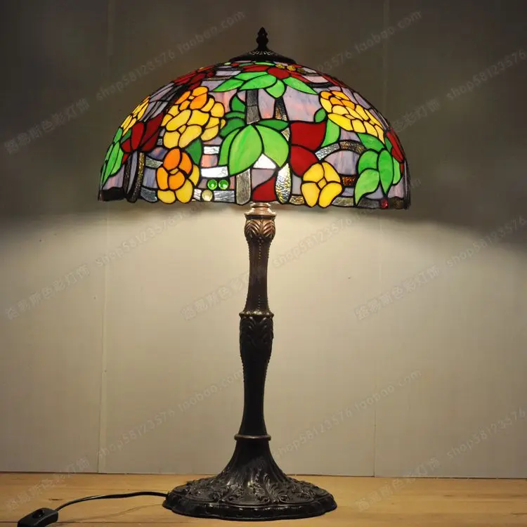 18 inch American European style wedding flowers desk lamp Tiffany glass Tianyuan Yi home lighting fixtures bedroom guesthouse
18 inch American European style wedding flowers desk lamp Tiffany glass Tianyuan Yi home lighting fixtures bedroom guesthouse