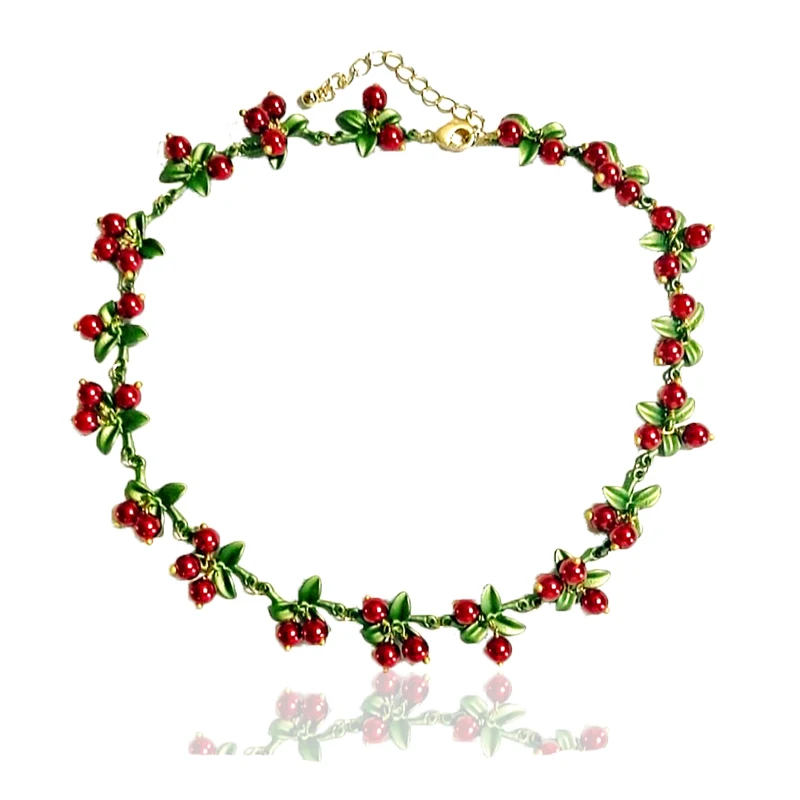 New Vintage necklace Imitation pearls Cranberry Alloy green paint necklace Elegant Women Jewelry
New Vintage necklace Imitation pearls Cranberry Alloy green paint necklace Elegant Women Jewelry