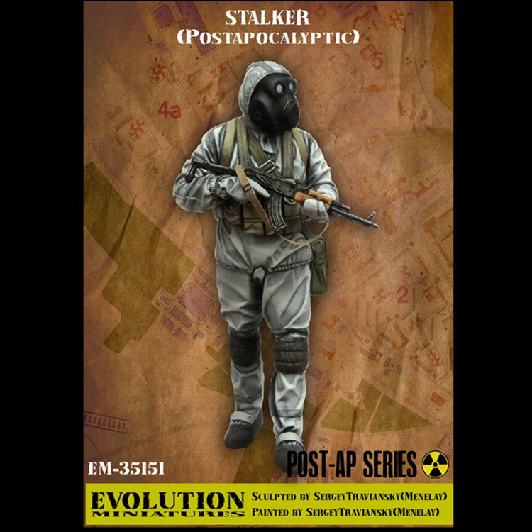 Crazy King1/35 Resin soldier model biochemical soldier with gas mask GK white model hand-held World War II 142
Crazy King1/35 Resin soldier model biochemical soldier with gas mask GK white model hand-held World War II 142