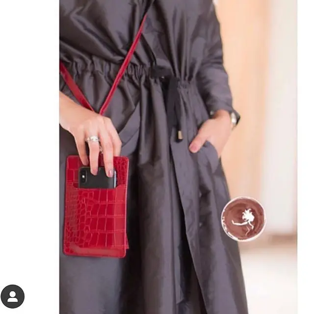 Genuine Leather Phone Card Holder Crocodile Pattern Cow Leather With Lanyardr Pouch Phone Bag For iPhone X XS Max XR
Genuine Leather Phone Card Holder Crocodile Pattern Cow Leather With Lanyardr Pouch Phone Bag For iPhone X XS Max XR