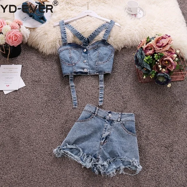 Women Summer Single Breasted Strap Vest+Low Waist Hole Irregular Denim 2PCS Sets Tank+Short Jeans Suit Sets
Women Summer Single Breasted Strap Vest+Low Waist Hole Irregular Denim 2PCS Sets Tank+Short Jeans Suit Sets