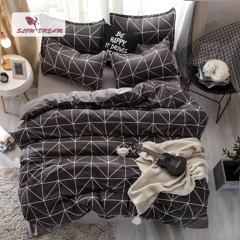 Фото Комплект постельного белья с простой геометрией двойное покрывало пододеяльник