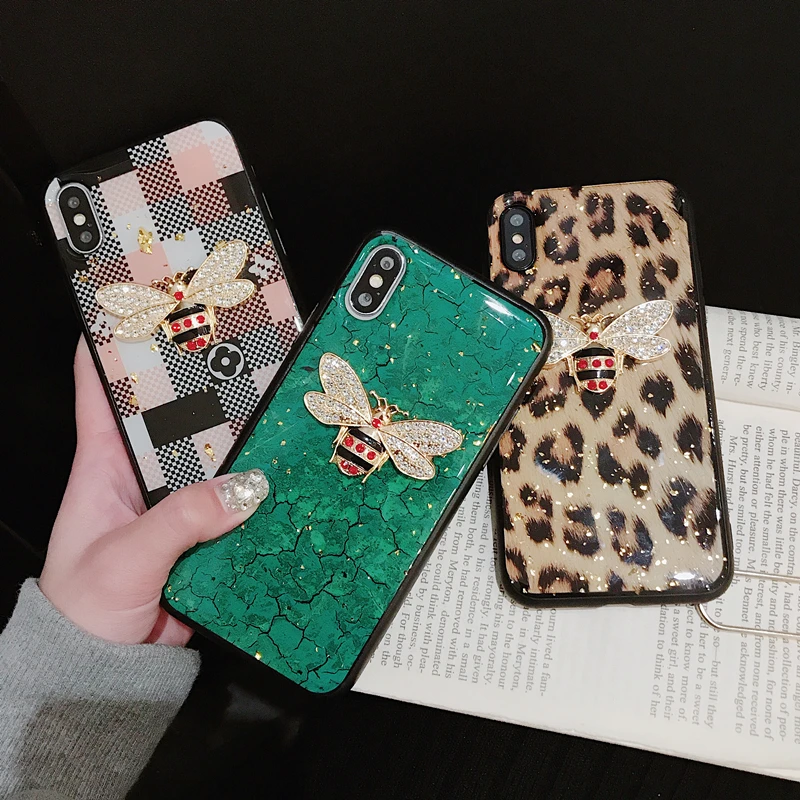 Luxury glitter Diamond metal bee silicone phone case for iphone 7 8 plus 6S X XR XS MAX for samsung S8 S9 Note 8 9 cute girl
Luxury glitter Diamond metal bee silicone phone case for iphone 7 8 plus 6S X XR XS MAX for samsung S8 S9 Note 8 9 cute girl