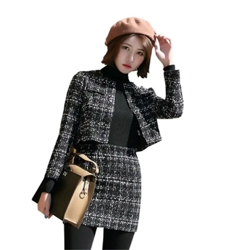 Fashion suit female autumn / spring New retro plaid wool short jacket + short skirt two-piece suit Women
Fashion suit female autumn / spring New retro plaid wool short jacket + short skirt two-piece suit Women