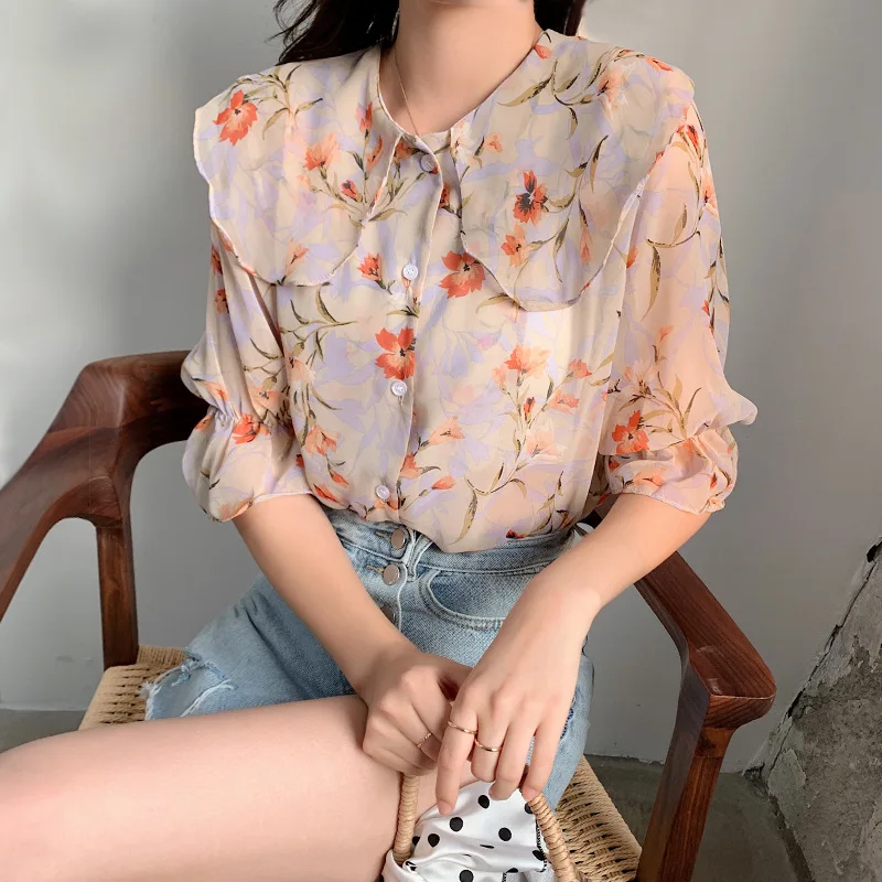 2019 Summer New Arrival Floral Print Half Sleeve Chiffon Blouse Fashion Peter Pan Collar Loose Women Blouses Shirts Chiffon Top
2019 Summer New Arrival Floral Print Half Sleeve Chiffon Blouse Fashion Peter Pan Collar Loose Women Blouses Shirts Chiffon Top