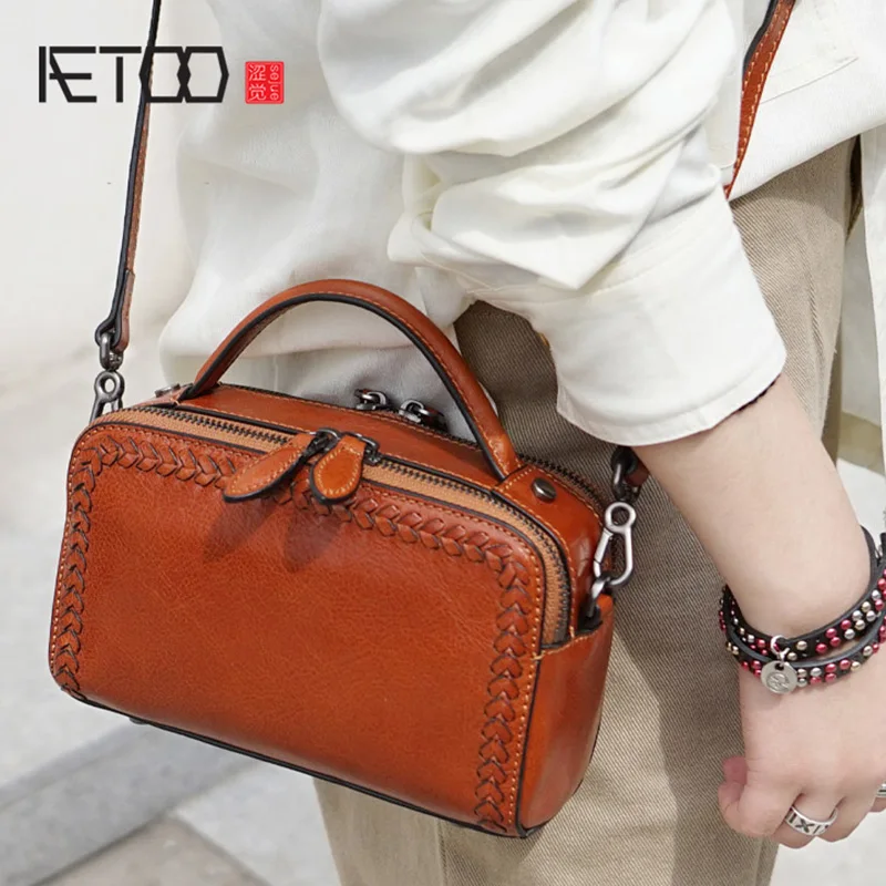 AETOO Inverness Retro handmade cowhide shoulder bag, lady leather oblique handbag, casual small simple women's bag
AETOO Inverness Retro handmade cowhide shoulder bag, lady leather oblique handbag, casual small simple women's bag