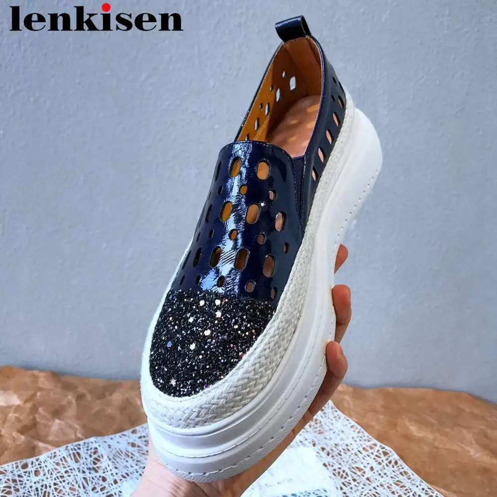 Lenkisen concise style cow leather med bottom slip on round toe loafers flat platform ventilated increased vulcanized shoes L18
Lenkisen concise style cow leather med bottom slip on round toe loafers flat platform ventilated increased vulcanized shoes L18
