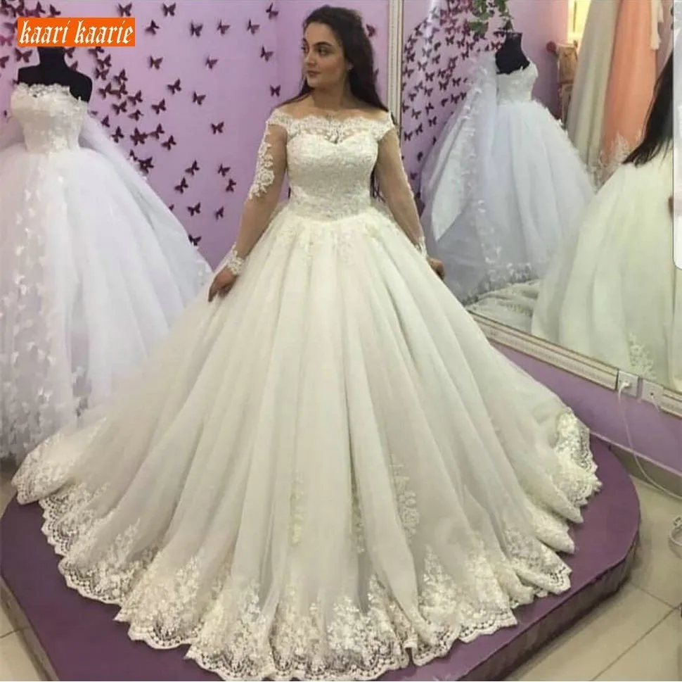 Aristocratic Princess Ivory Wedding Dress Long Sleeve 2019 Applique Lace Wedding Gowns Off Shoulder Puffy Ball Gown Bridal Dress
Aristocratic Princess Ivory Wedding Dress Long Sleeve 2019 Applique Lace Wedding Gowns Off Shoulder Puffy Ball Gown Bridal Dress