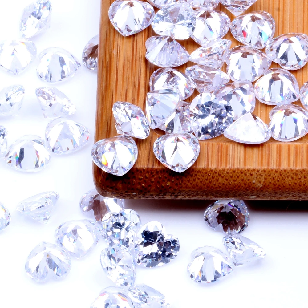 Heart Shape Many Size Clear Cubic Zirconia Stone Machine Cut Crystal Shiny Rhinestones For Jewelry DIY Making 3D Decorations
Heart Shape Many Size Clear Cubic Zirconia Stone Machine Cut Crystal Shiny Rhinestones For Jewelry DIY Making 3D Decorations
