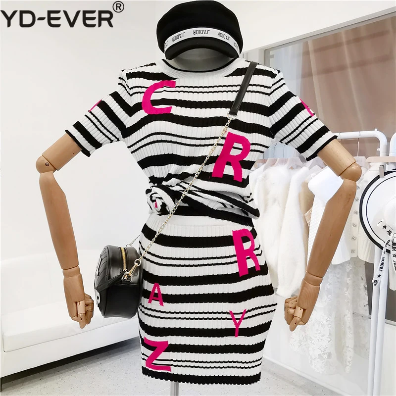 Women Summer Twinest 2 Piece Set Striped Letter Pullover Top + High Waist Bodycon Mini Skirts Knit Sets Ladies 2PCS Clothing Set
Women Summer Twinest 2 Piece Set Striped Letter Pullover Top + High Waist Bodycon Mini Skirts Knit Sets Ladies 2PCS Clothing Set