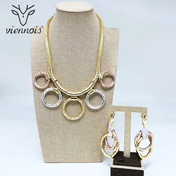 Viennois Dubai Jewelry Set Gold Color Round Pendent Necklace Double Round Drop Earrings Jewelry Sets for Women Wedding Bridal
Viennois Dubai Jewelry Set Gold Color Round Pendent Necklace Double Round Drop Earrings Jewelry Sets for Women Wedding Bridal