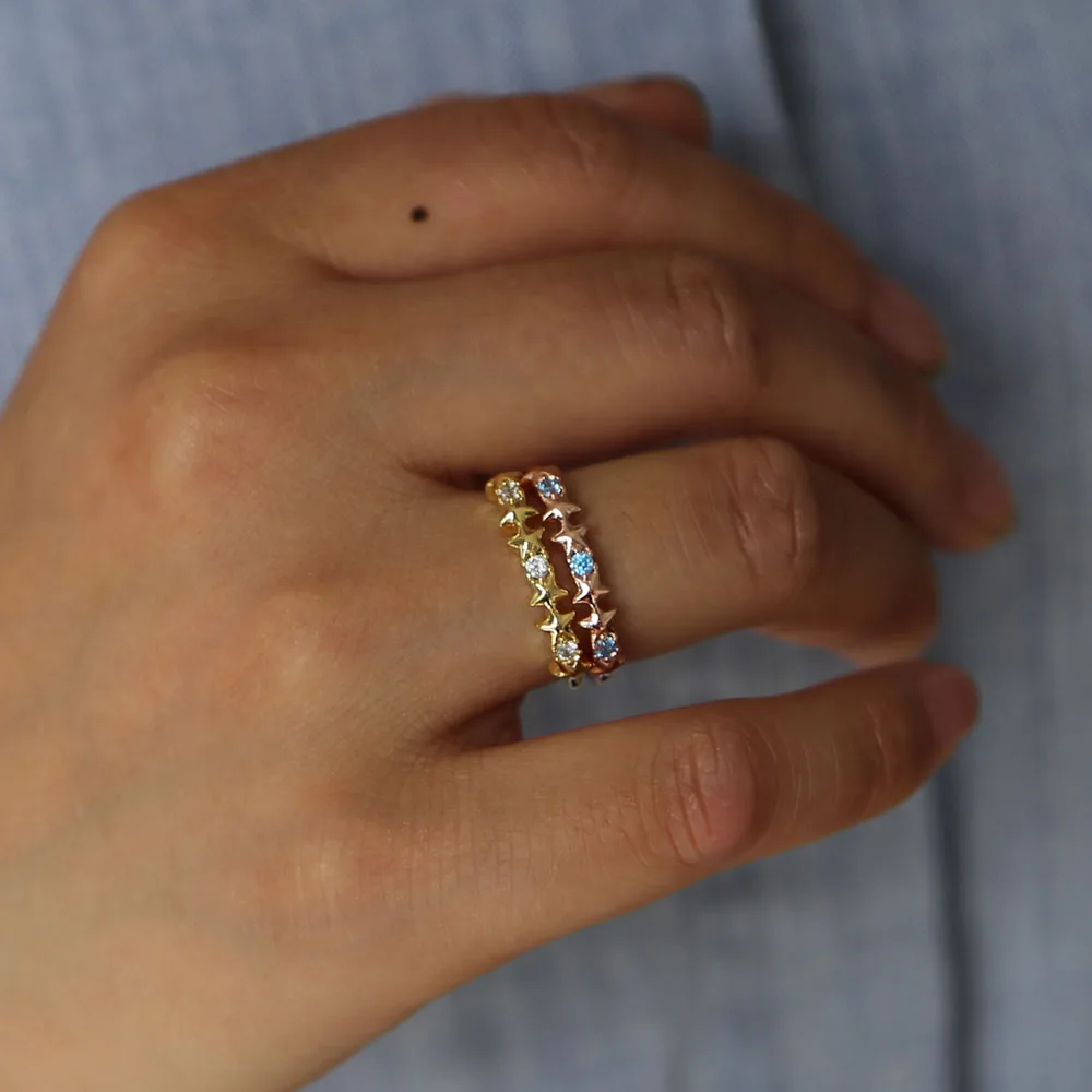 Luxury Engagement Ring delicate Gold Color Glitter Elegant Cubic Zirconia Wedding mini star Ring For Women Fashion Party Jewelry
Luxury Engagement Ring delicate Gold Color Glitter Elegant Cubic Zirconia Wedding mini star Ring For Women Fashion Party Jewelry