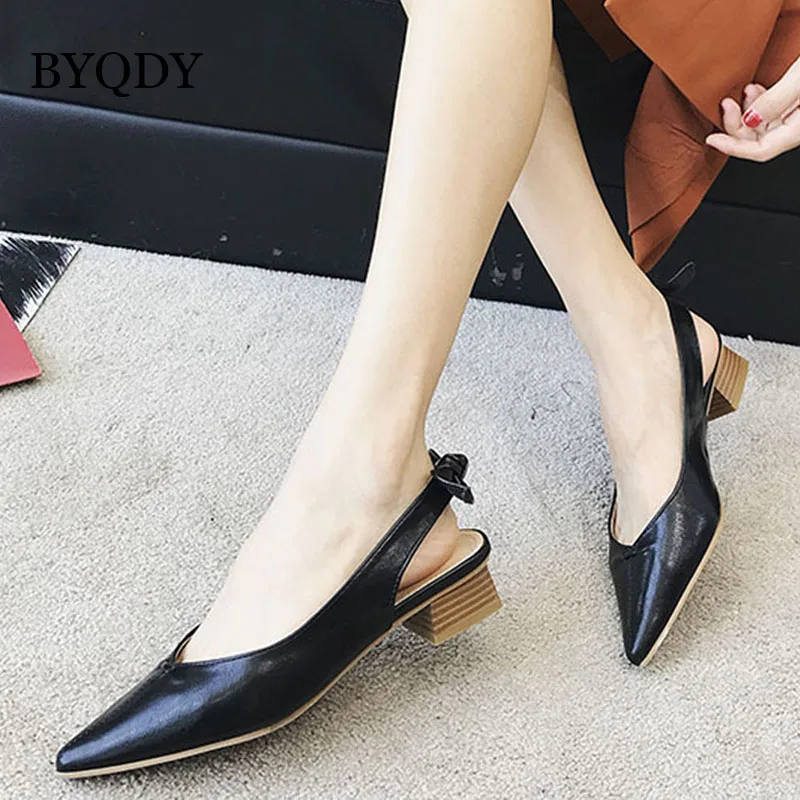 BYQDY Low Heels Shoes Women Pumps Summer 2019 New Black Pointed Toe Heels Butterfly-Knot Ladies Casual Shoes Thick Heels Beige
BYQDY Low Heels Shoes Women Pumps Summer 2019 New Black Pointed Toe Heels Butterfly-Knot Ladies Casual Shoes Thick Heels Beige
