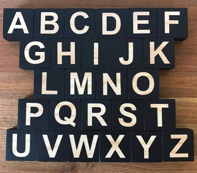 Wooden-Alphabet-Montessori-26-English-Letters-Learning-Teaching-Materials-Blocks-Puzzle-Baby-Room-Decor-Photography-Accessories-05