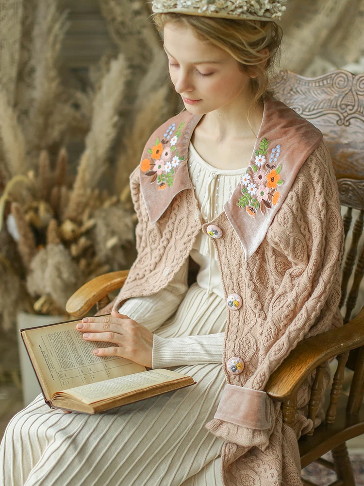 LYNETTE'S CHINOISERIE Spring Winter New Original Design Women Mori Girls Embroidery Woolen Knitted Sweaters Cardigans
LYNETTE'S CHINOISERIE Spring Winter New Original Design Women Mori Girls Embroidery Woolen Knitted Sweaters Cardigans