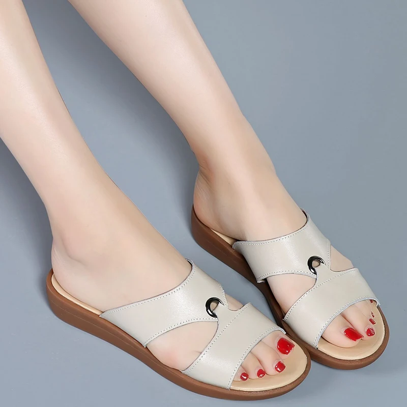 OUKAHUI Summer Open Toe Women'S Sandals Slippers Shoes Genuine Leather Open Toe Elegant Flat Low Heel Flip Flop Women Slides 42
OUKAHUI Summer Open Toe Women'S Sandals Slippers Shoes Genuine Leather Open Toe Elegant Flat Low Heel Flip Flop Women Slides 42