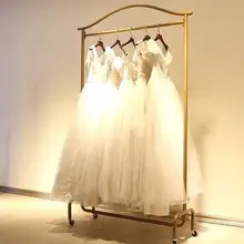 Свадебное платье в европейском стиле из бутика витрина для