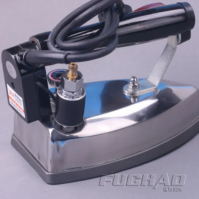 Industrial bottole Irons Clothing irons LOONG-T-767 Made in China sewing machine parts
Industrial bottole Irons Clothing irons LOONG-T-767 Made in China sewing machine parts