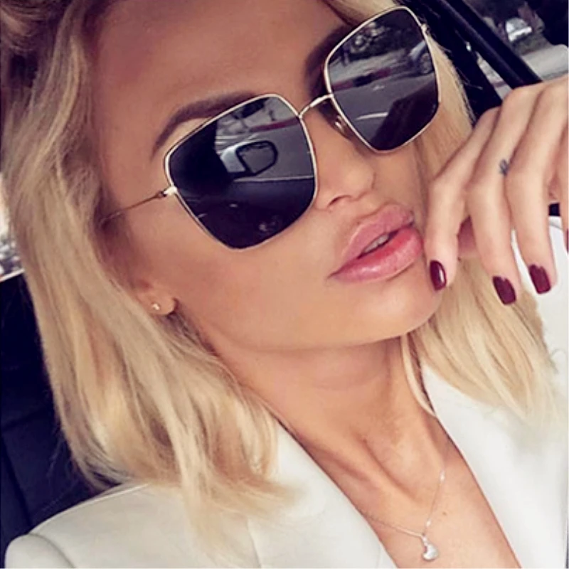 2019 Newest square frame vintage sunglasses Women Oversized Big Size Sun Glasses for Men Female Shades Gold gray UV400 Eyewear
2019 Newest square frame vintage sunglasses Women Oversized Big Size Sun Glasses for Men Female Shades Gold gray UV400 Eyewear