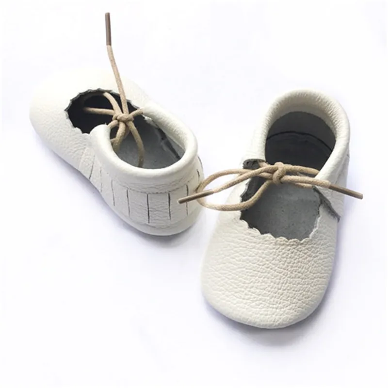 Leather Newborn Moccasins Fringe Leather Baby Moccasins soft sole baby shoes infant kids girls shoes
Leather Newborn Moccasins Fringe Leather Baby Moccasins soft sole baby shoes infant kids girls shoes