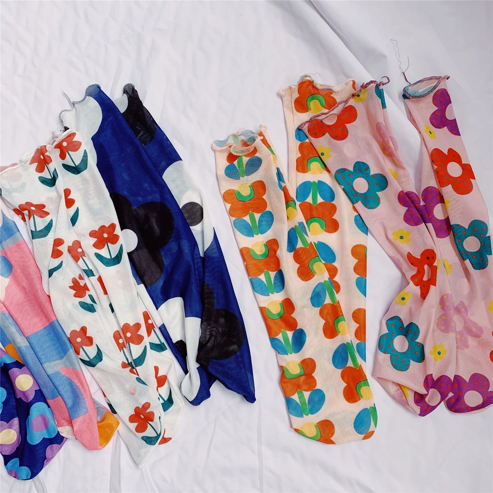 Women Flower Print Short Socks Pile Heap Hollow Out Breathable Fishnet Unique Popular Art Socks Summer Fashion Loose Hosiery
Women Flower Print Short Socks Pile Heap Hollow Out Breathable Fishnet Unique Popular Art Socks Summer Fashion Loose Hosiery