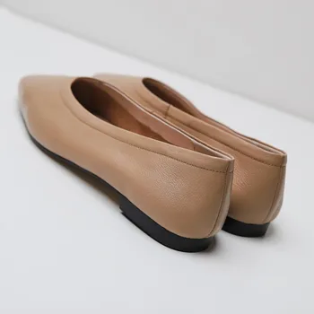 GPOKHDS 2019 women flats soft Cow leather autumn spring slip on Rome style brown color square toe female ballet flats size 40
GPOKHDS 2019 women flats soft Cow leather autumn spring slip on Rome style brown color square toe female ballet flats size 40