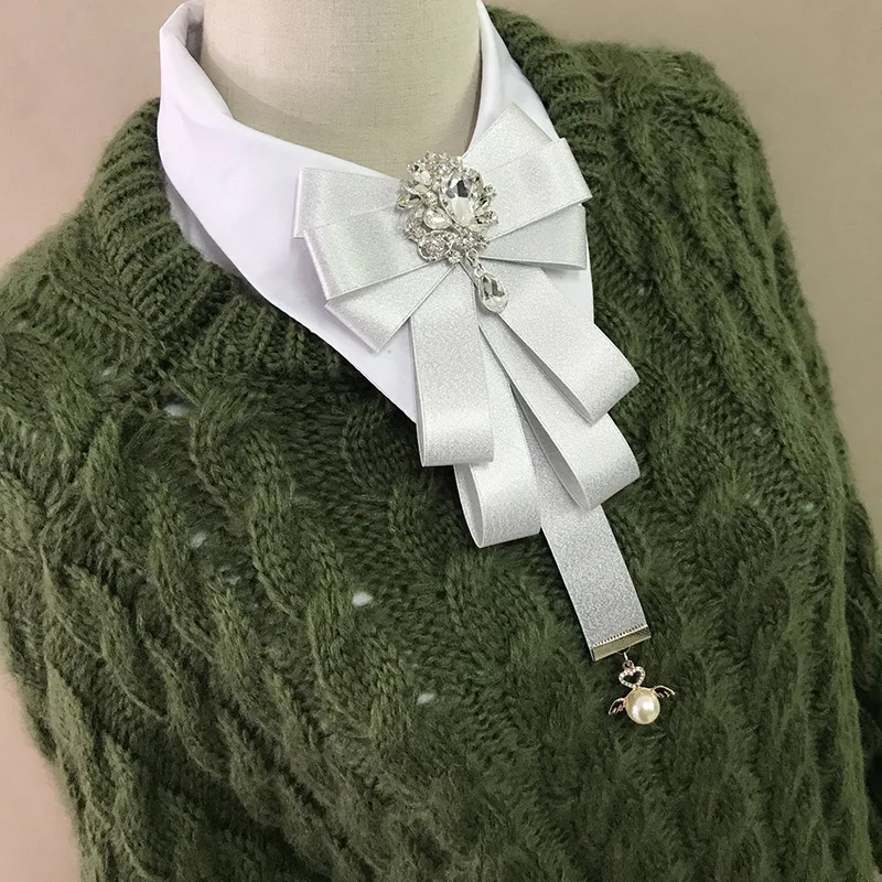 Casual Wild Atmosphere Fashion Silver Collar Flower British Gentleman Tie Shirt Bow Diamond Tassel |