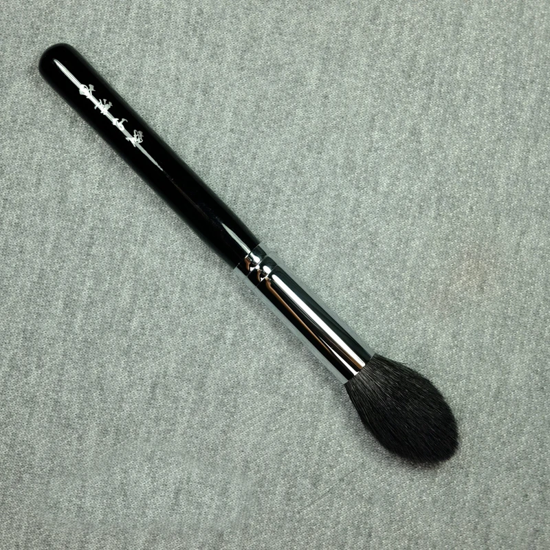 GP03 Professional Makeup Brushes Soft Squirrel Goat Hair Blush Brush Cosmetic Tools pincel maquiagem Make Up Brush
GP03 Professional Makeup Brushes Soft Squirrel Goat Hair Blush Brush Cosmetic Tools pincel maquiagem Make Up Brush