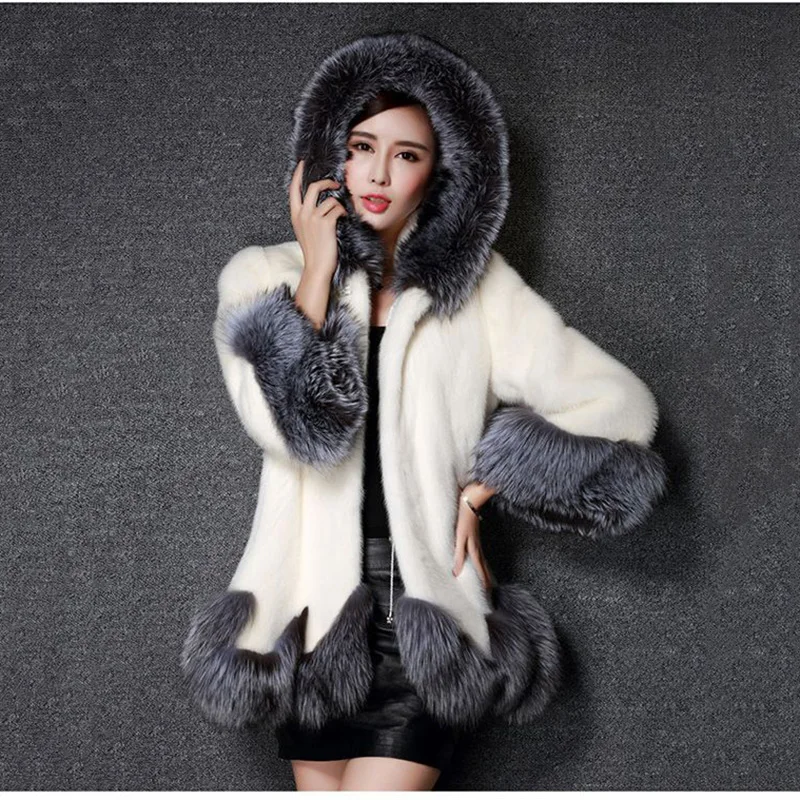 Whole skin rabbit fur winter coat outwerwear women A line loose fit natural fur coats with a hood 2018 autumn
Whole skin rabbit fur winter coat outwerwear women A line loose fit natural fur coats with a hood 2018 autumn
