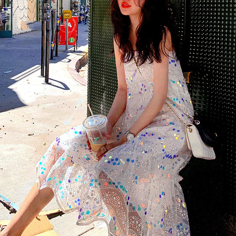Color Sequined Fairy White Dress Women 2019 New Sexy Spaghetti Straps Midi Sequin Dress Holiday Beach Summer Dress Robe Blanche
Color Sequined Fairy White Dress Women 2019 New Sexy Spaghetti Straps Midi Sequin Dress Holiday Beach Summer Dress Robe Blanche