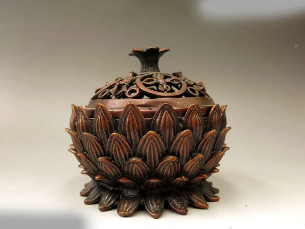 DS China bronze censer sculpture carved copper lotus flower Incense Burner Statue
DS China bronze censer sculpture carved copper lotus flower Incense Burner Statue