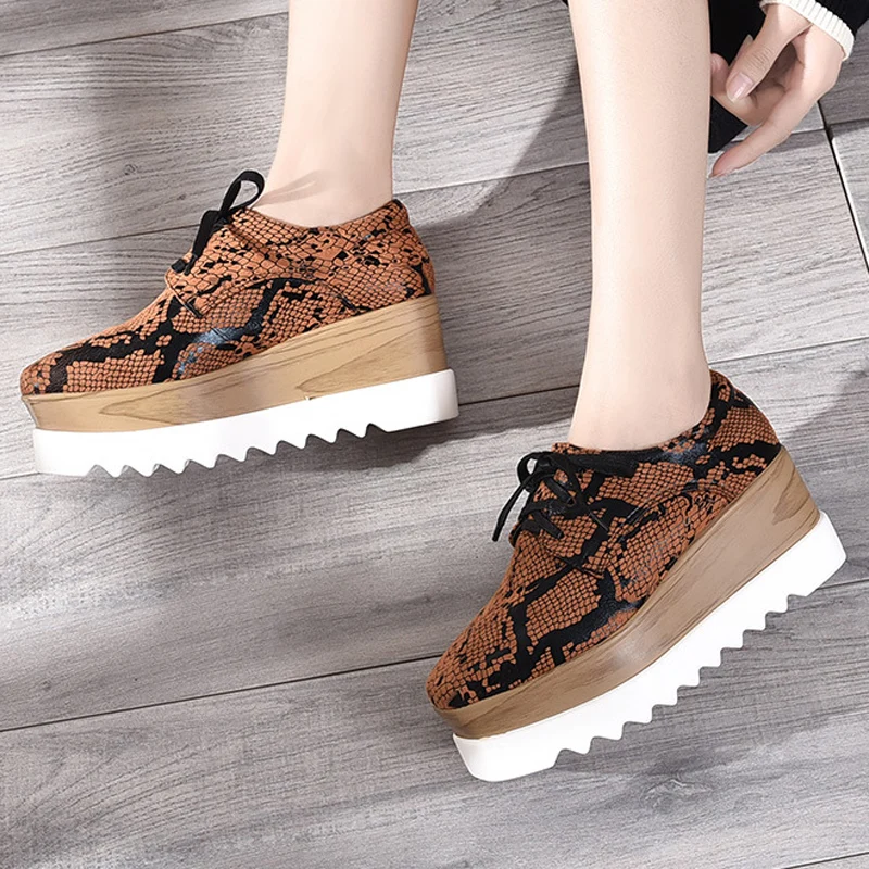 Wedges Sneakers Women Snake prints square toe Oxford lace up Slides Platform heels loafers Thick bottom Shoes black brown gray
Wedges Sneakers Women Snake prints square toe Oxford lace up Slides Platform heels loafers Thick bottom Shoes black brown gray