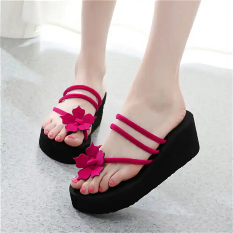 new stylish heel sandal